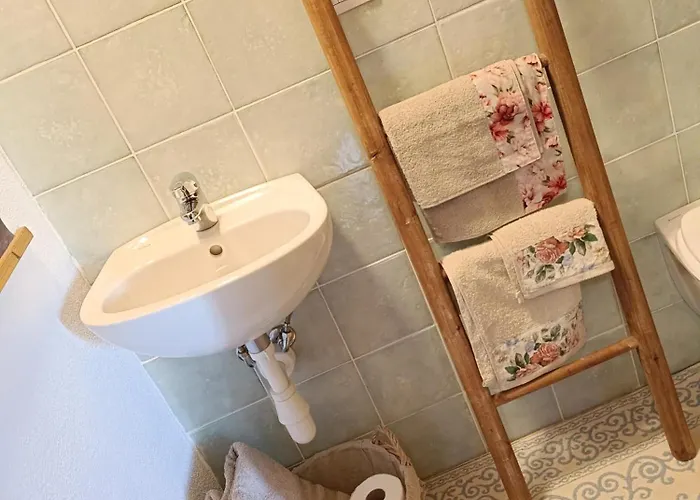 Pensión Paradiso, Turismo Rurale 4*